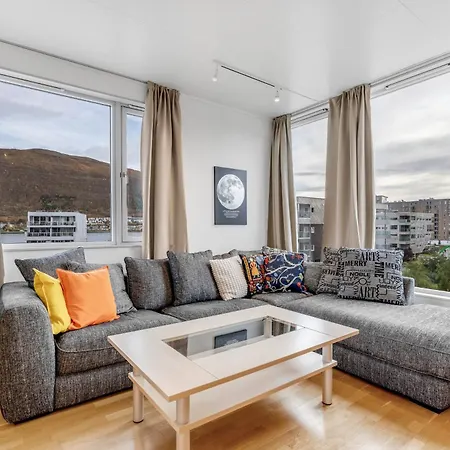 Апартаменты Polar Horizon Penthouse L L Sea View